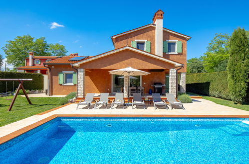 Foto 6 - Casa con 3 camere da letto a Sveta Nedelja con piscina privata e giardino