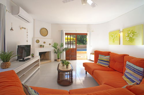 Photo 4 - 2 bedroom House in Albufeira with private pool and sea view