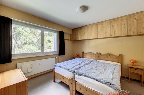 Foto 2 - Apartment mit 2 Schlafzimmern in Crans-Montana mit blick auf die berge