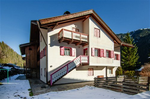 Foto 14 - Apartamento de 3 habitaciones en Mazzin con bañera de hidromasaje y vistas a la montaña