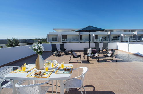 Photo 19 - 2 bedroom Apartment in Albufeira with terrace and sea view