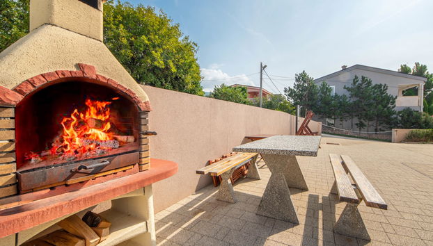 3 bedroom Apartment in Karlobag with terrace - Photo 5