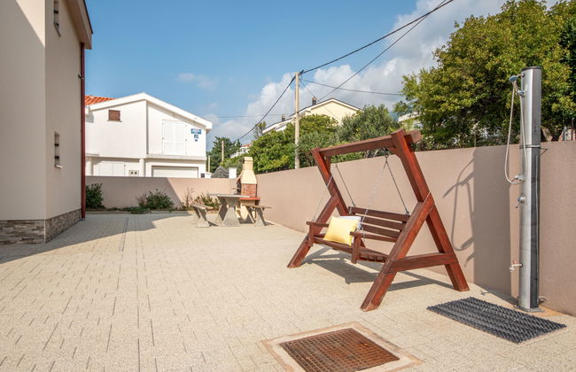 3 bedroom Apartment in Karlobag with terrace - Photo 6