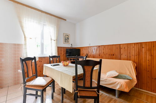 Photo 13 - 2 bedroom Apartment in Starigrad with terrace and sea view