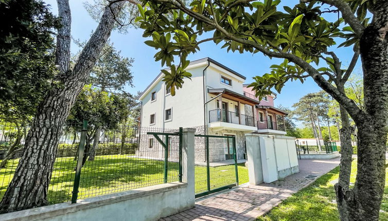 Foto 1 - Apartamento de 2 quartos em Duino-Aurisina com piscina e terraço