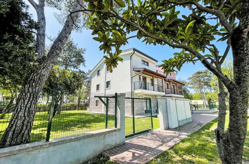 Foto 1 - Apartamento de 2 habitaciones en Duino-Aurisina con piscina y terraza