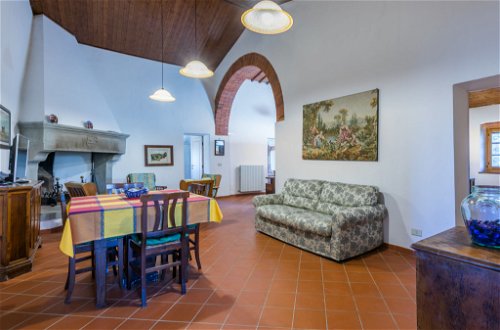 Photo 8 - 5 bedroom House in Laterina Pergine Valdarno with private pool and garden