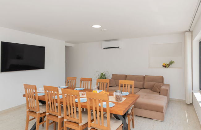 Casa de 5 quartos em Proložac com piscina privada e jardim - Foto 16