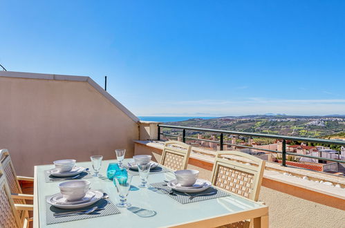 Photo 15 - 2 bedroom Apartment in Casares with swimming pool and sea view