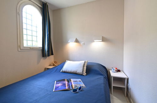 Foto 4 - Apartamento de 1 quarto em Saint-Raphaël com piscina e jardim