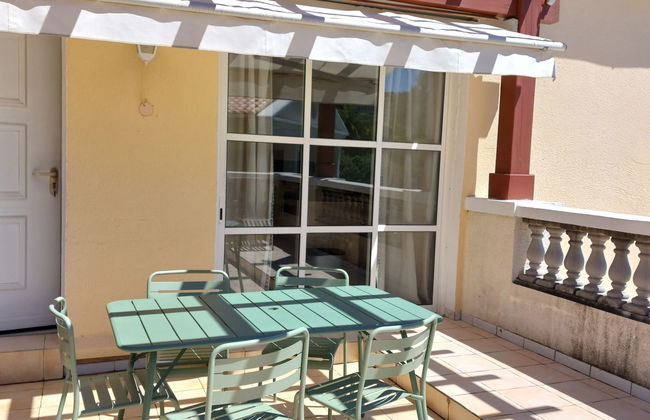 Apartamento de 1 quarto em Saint-Raphaël com piscina e jardim - Foto 16