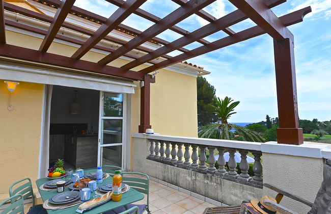 Apartamento de 1 quarto em Saint-Raphaël com piscina e jardim - Foto 15