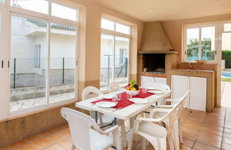 Photo 2 - 5 bedroom House in l'Ametlla de Mar with private pool and garden