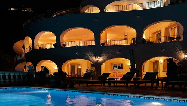 Apartamento de 4 habitaciones en Jávea con piscina y jardín - Foto 3