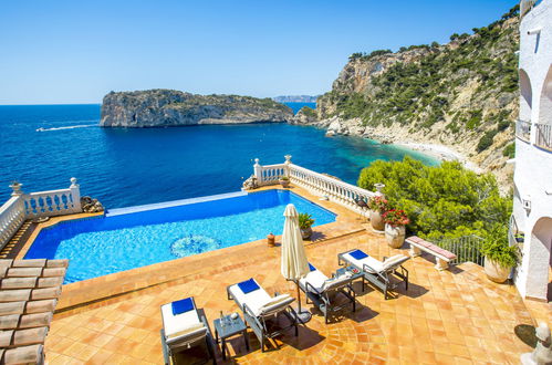 Foto 1 - Casa de 7 quartos em Jávea com piscina privada e vistas do mar