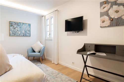 Foto 13 - Apartamento de 2 quartos em Saint-Tropez com vistas do mar