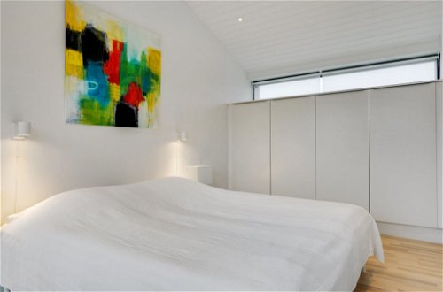 Foto 15 - Casa con 4 camere da letto a Harrerenden con terrazza e sauna