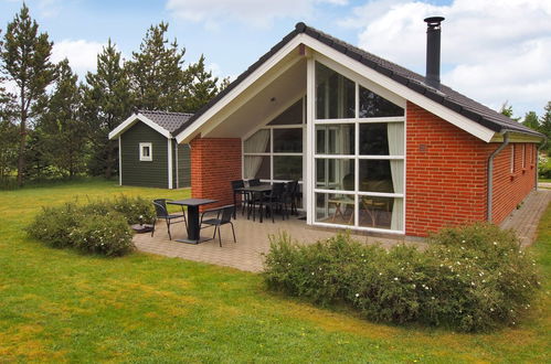 Photo 1 - Maison de 2 chambres à Skjern avec terrasse et bain à remous