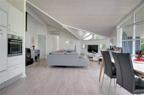 Foto 11 - Casa con 3 camere da letto a Ørsted con terrazza e vasca idromassaggio