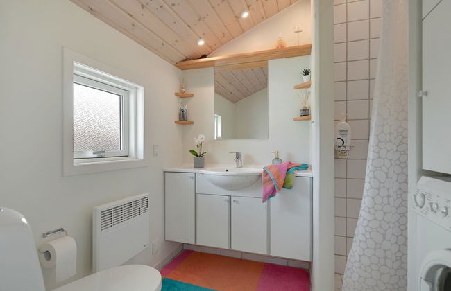 Casa de 3 quartos em Ørsted com terraço e banheira de hidromassagem - Foto 6