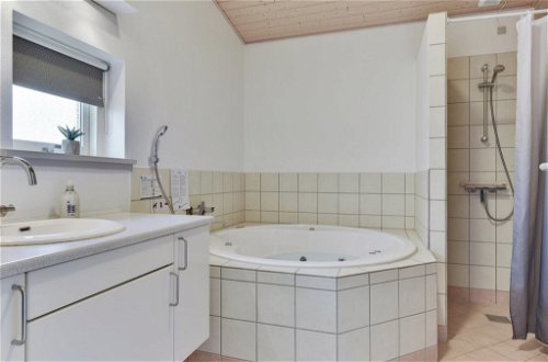 Foto 19 - Casa de 4 quartos em Faaborg com terraço e sauna
