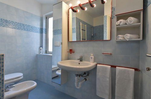 Foto 19 - Apartamento de 2 quartos em Iseo com vista para a montanha