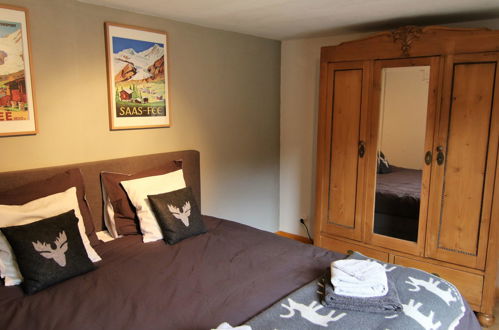 Foto 16 - Appartamento con 4 camere da letto a Saas-Fee