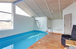 Foto 2 - Casa de 5 habitaciones en Vejers Strand con piscina privada y terraza