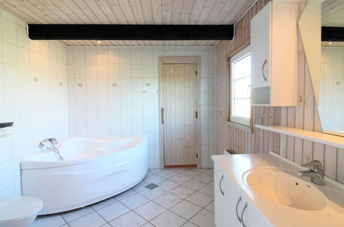 Foto 6 - Casa de 4 habitaciones en Saltum con terraza y sauna