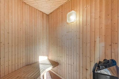 Photo 11 - 4 bedroom House in Blåvand with terrace and sauna