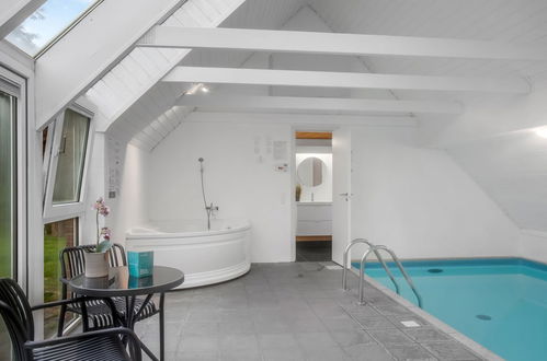 Photo 4 - Maison de 4 chambres à Ringkøbing avec piscine privée et terrasse