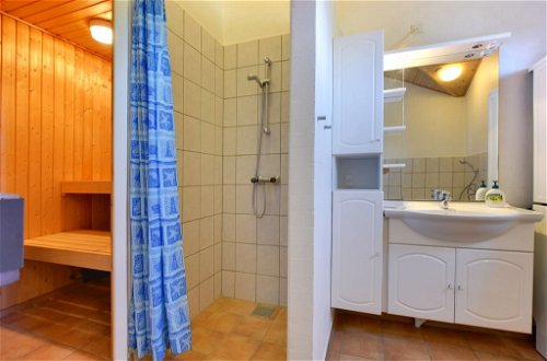 Foto 18 - Casa de 4 quartos em Harrerenden com terraço e sauna