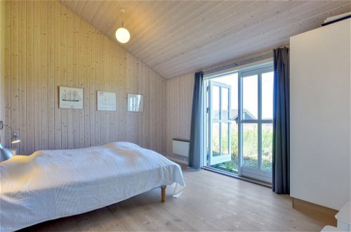 Foto 10 - Casa con 4 camere da letto a Harrerenden con terrazza e sauna