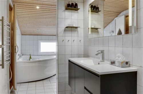 Foto 22 - Casa de 4 quartos em Harboøre com terraço e sauna