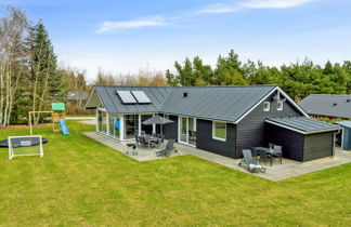 Foto 1 - Casa de 4 quartos em Oksbøl com terraço e sauna