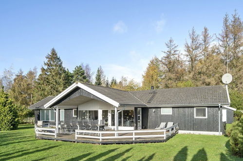 Photo 1 - Maison de 5 chambres à Væggerløse avec piscine privée et terrasse