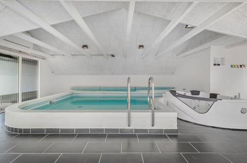 Foto 19 - Haus mit 4 Schlafzimmern in Ringkøbing mit privater pool und terrasse