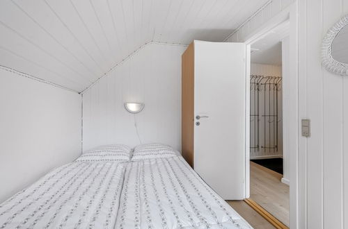 Foto 16 - Haus mit 4 Schlafzimmern in Ringkøbing mit privater pool und terrasse