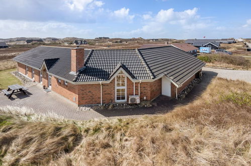 Photo 2 - 4 bedroom House in Ringkøbing with private pool and terrace