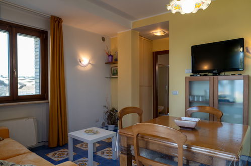 Photo 12 - 1 bedroom Apartment in Termoli with swimming pool and garden