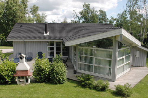 Photo 2 - Maison de 4 chambres à Væggerløse avec piscine privée et terrasse