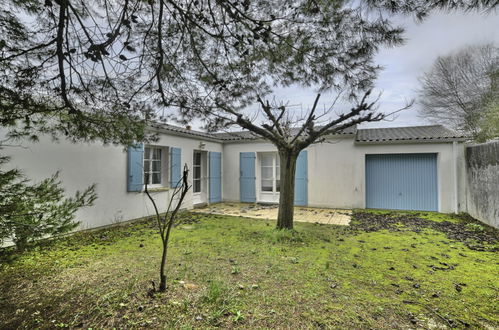 Foto 2 - Casa con 3 camere da letto a Saint-Pierre-d'Oléron con giardino e terrazza