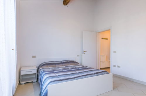 Foto 19 - Apartment mit 1 Schlafzimmer in Riparbella mit schwimmbad und garten