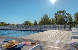 Foto 3 - Apartamento de 1 habitación en Saint-Raphaël con piscina y vistas al mar