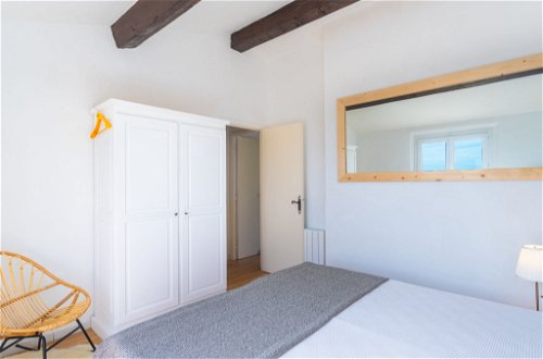 Foto 13 - Apartamento de 2 quartos em Grimaud com piscina e vistas do mar