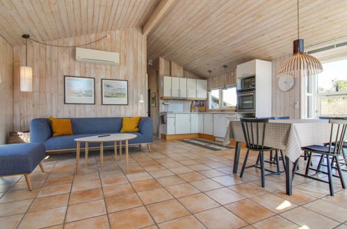 Foto 3 - Casa con 3 camere da letto a Harrerenden con terrazza e sauna