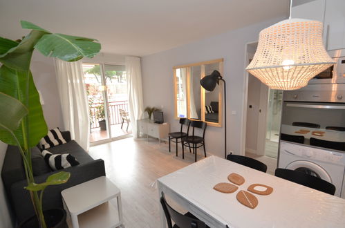 Photo 10 - 2 bedroom Apartment in Salou with terrace