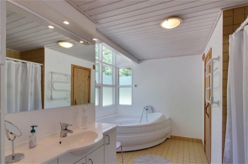 Photo 19 - Maison de 4 chambres à Hasle avec terrasse et sauna