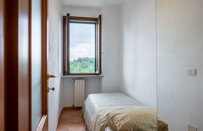 4 bedroom House in Cortiglione with garden - Photo 17