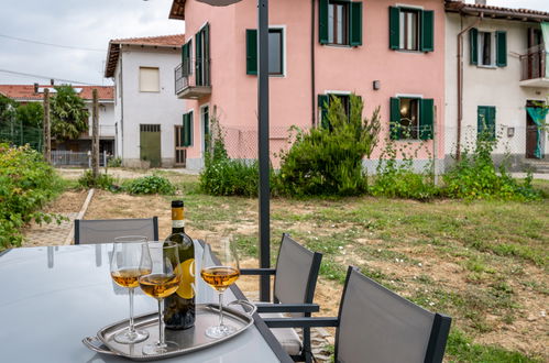 Photo 2 - Maison de 3 chambres à Cortiglione avec jardin